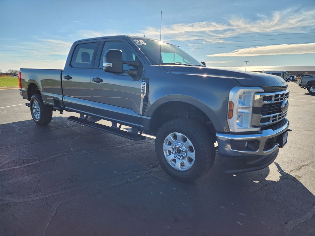 Used 2024 Ford F-250 XLT Crew Cab