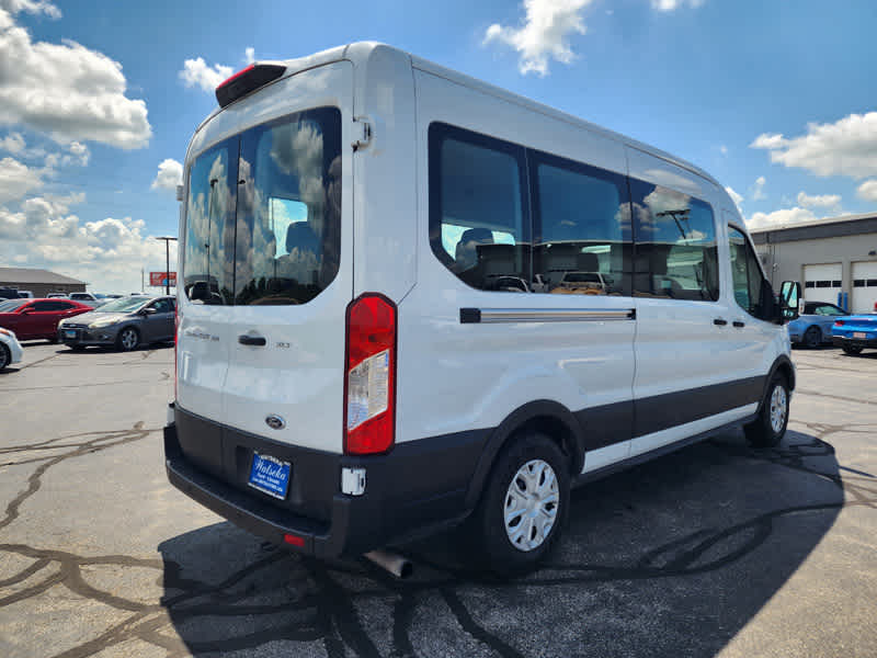 2023 Ford Transit Passenger XLT photo 4
