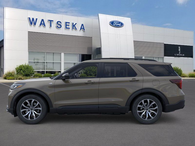 2026 Ford Explorer ST-Line photo 3