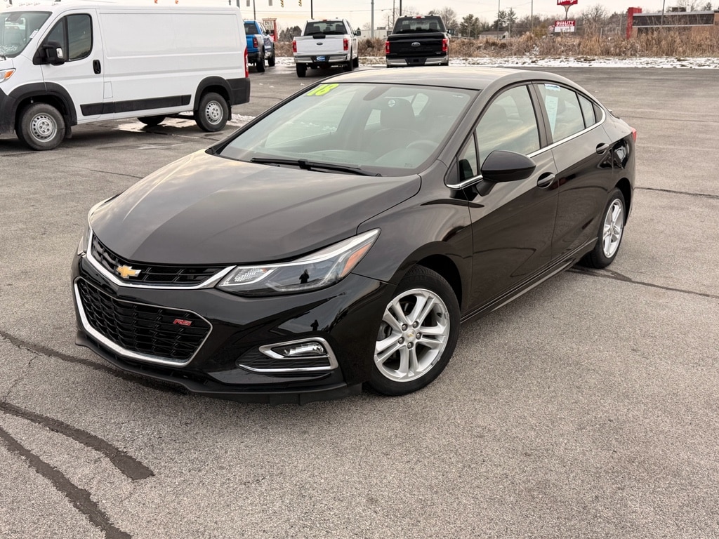 2018 Chevrolet Cruze LT's photo