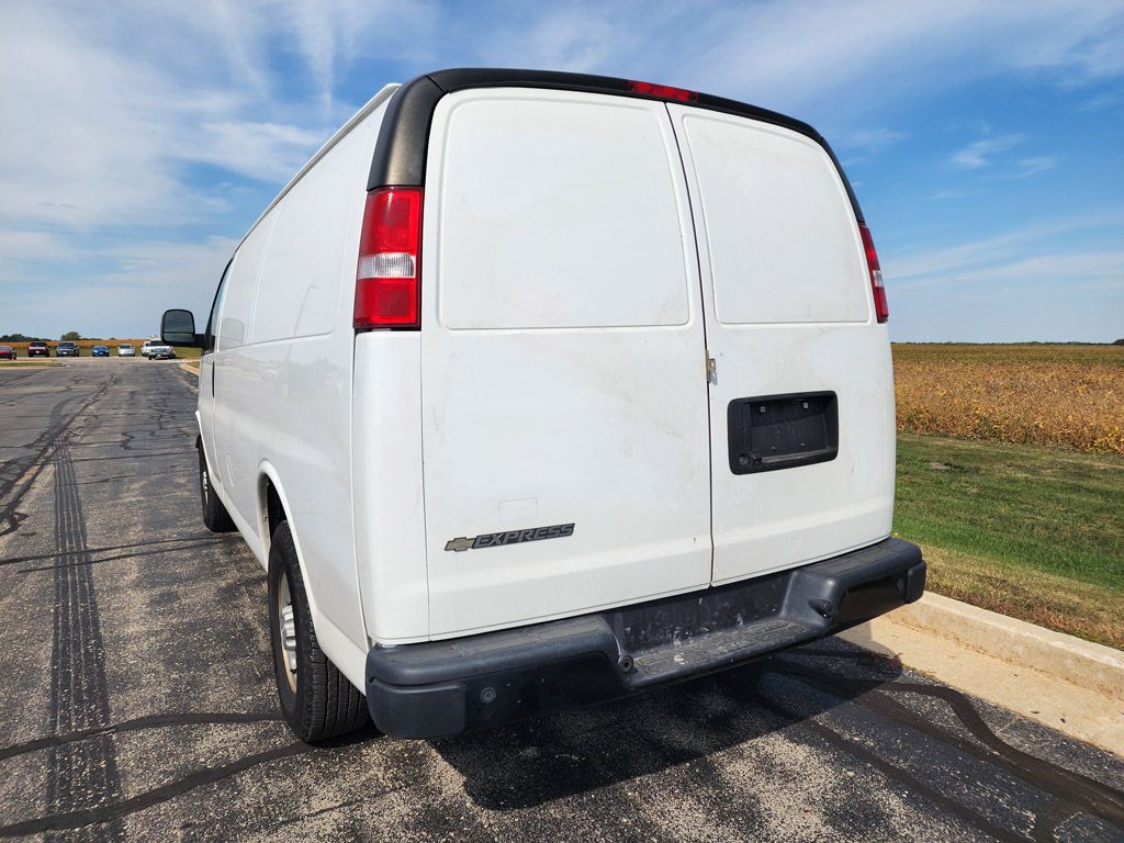 2021 Chevrolet Express 3500 Work Cargo Van photo 3
