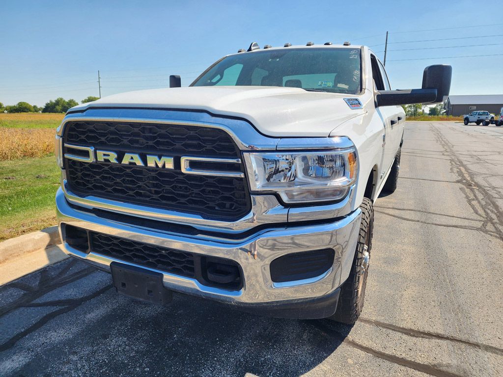 2022 Ram 2500 Tradesman photo 2