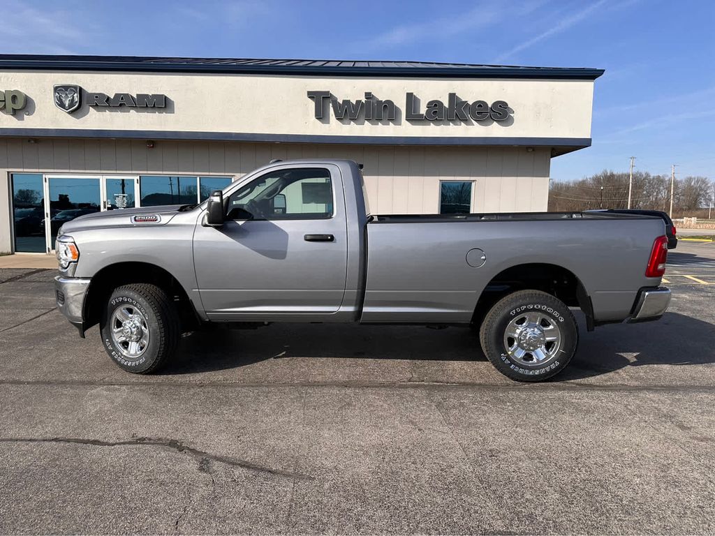 2024 Ram 2500 Tradesman photo 2