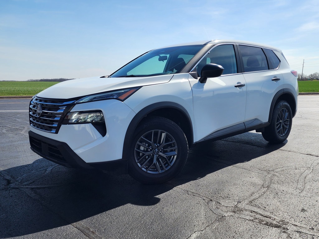 Used 2024 Nissan Rogue S SUV