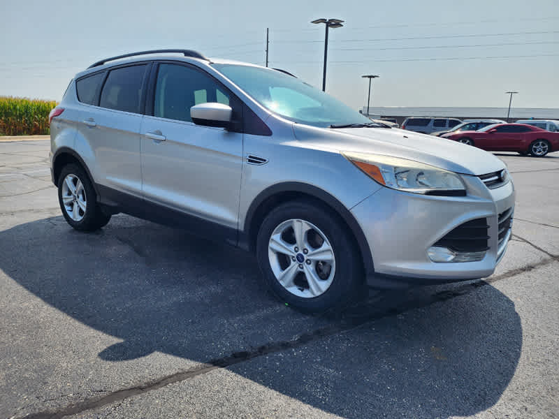 Used 2015 Ford Escape SE with VIN 1FMCU9GX2FUB46700 for sale in Watseka, IL