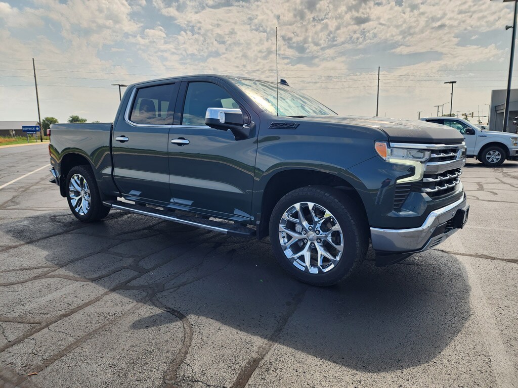 Used 2025 Chevrolet Silverado