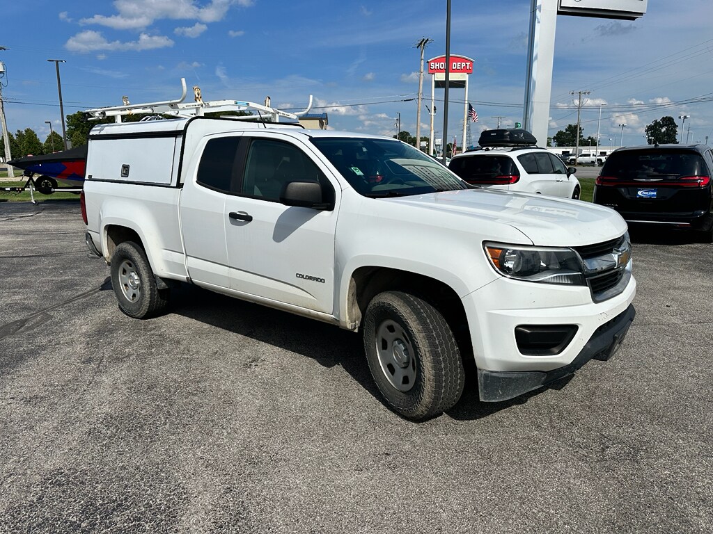 2017 Chevrolet Colorado Work Truck photo 3