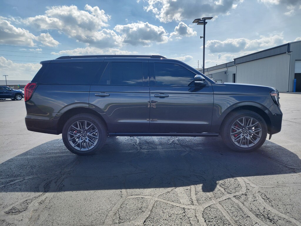 Used 2025 Ford Expedition Platinum SUV