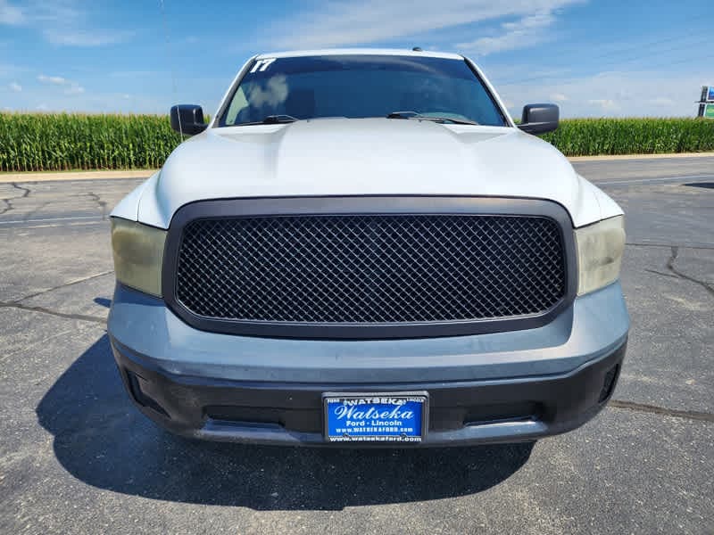 Used 2017 RAM Ram 1500 Pickup Tradesman with VIN 3C6JR6AT8HG704693 for sale in Watseka, IL