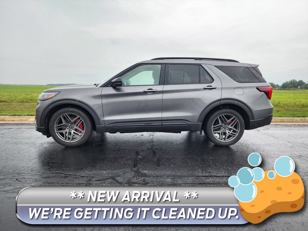 Used 2025 Ford Explorer ST SUV