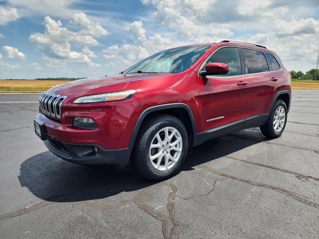 Used 2015 Jeep Cherokee Latitude SUV