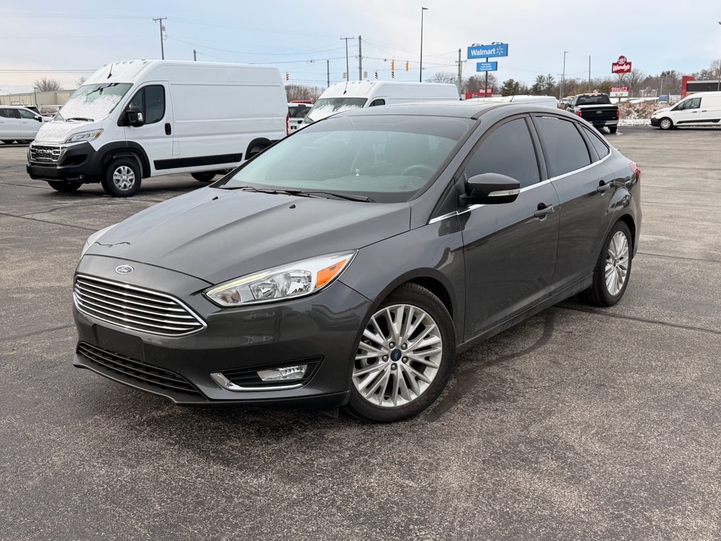 2016 Ford Focus Titanium's photo