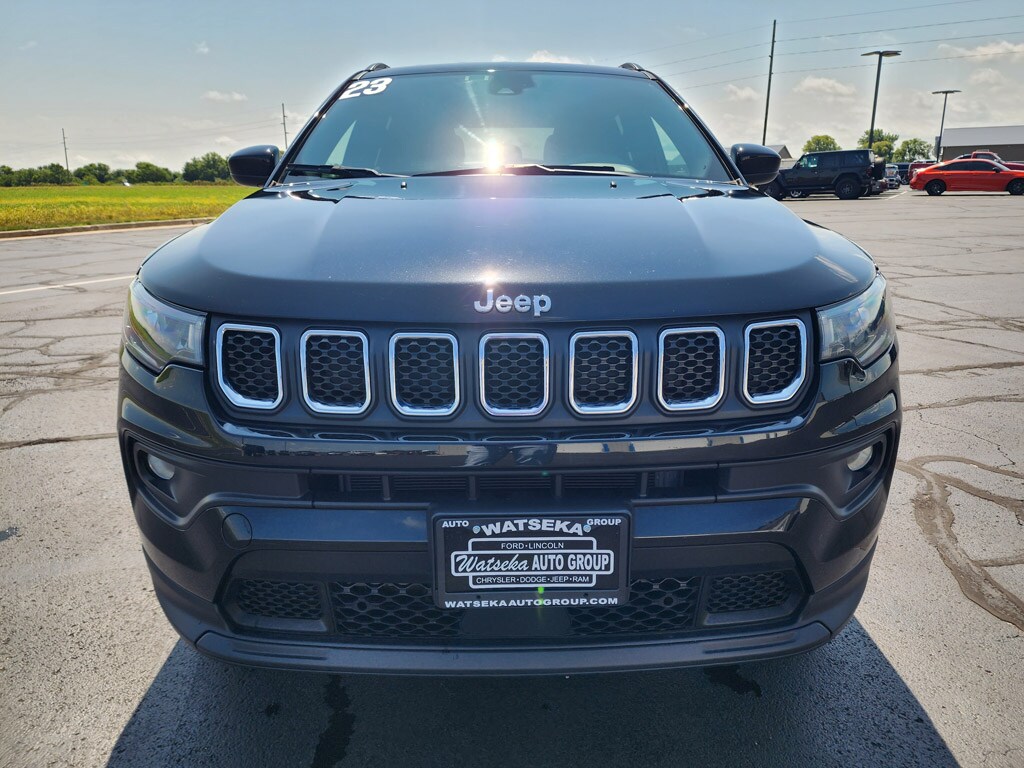Used 2023 Jeep Compass Latitude Lux SUV