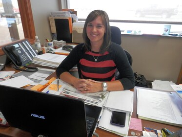 Staff member Sarah Combes from ID_8f8718e681a2