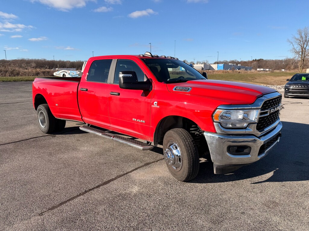 2024 Ram 3500 Big Horn photo 3