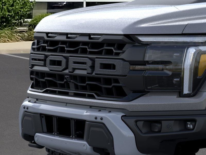 2025 Ford F-150 Raptor - Photo 17