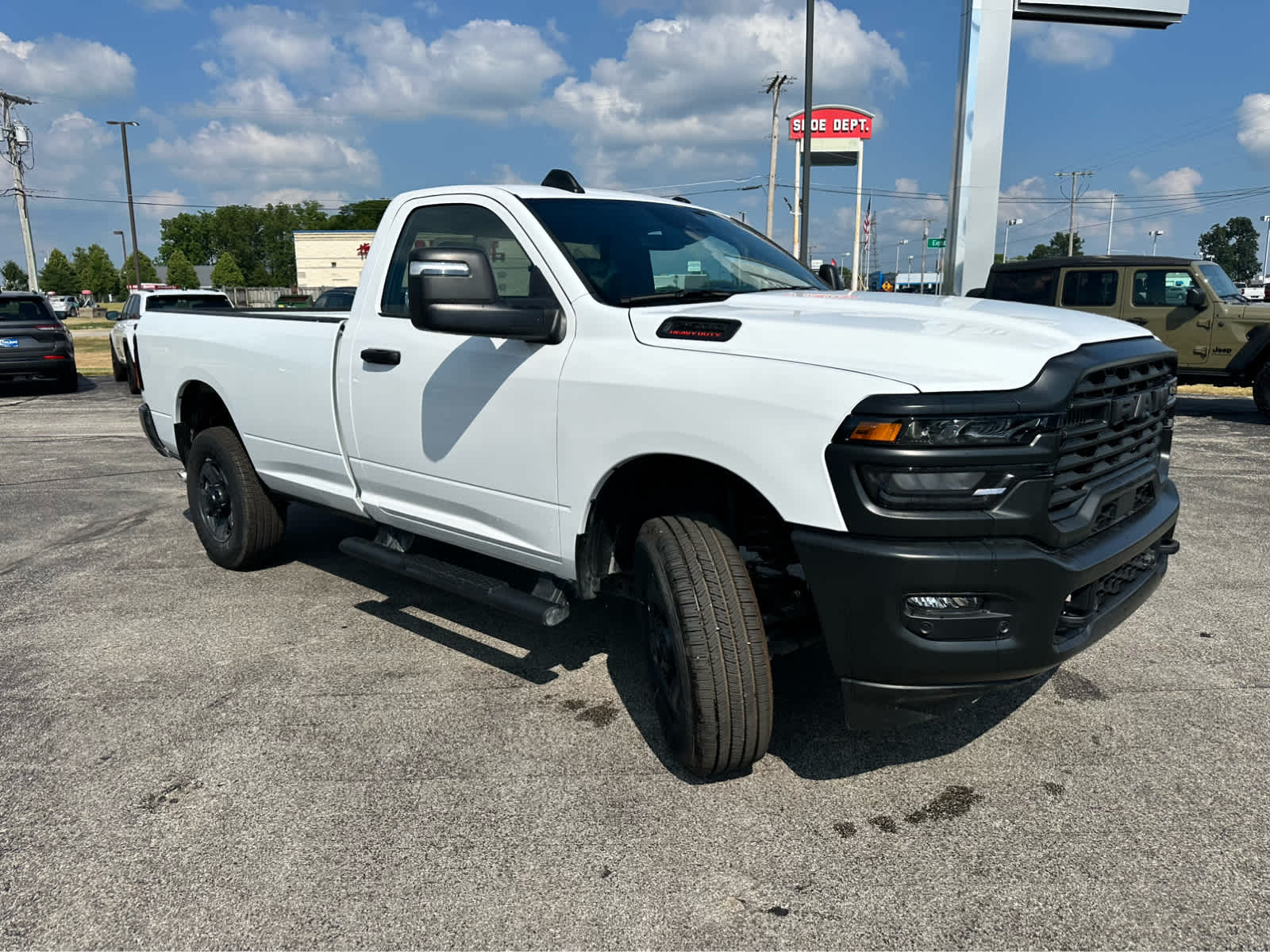 2025 Ram 2500 Tradesman photo 3