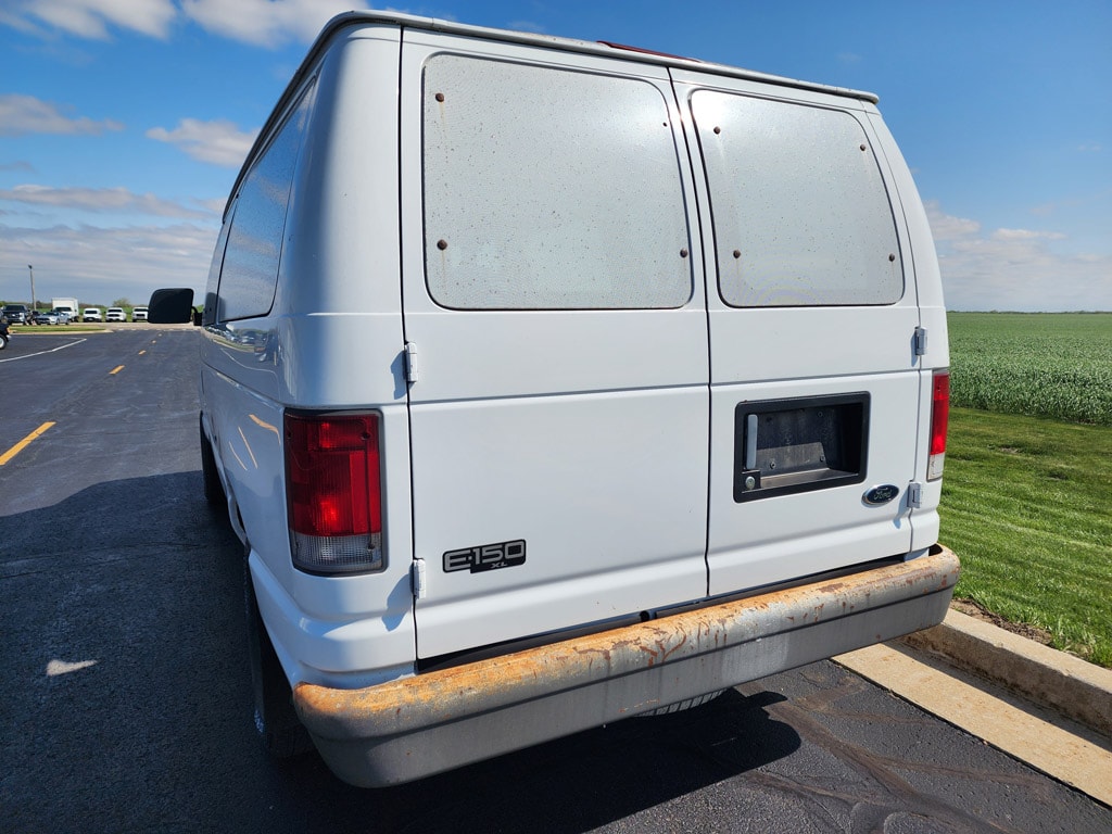 Used 2001 Ford Econoline 150 Van
