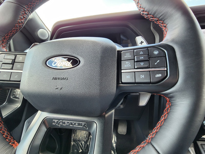 2025 Ford F-150 Raptor - Photo 34