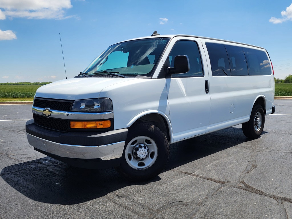 2017 Chevrolet Express 2500 LS's photo