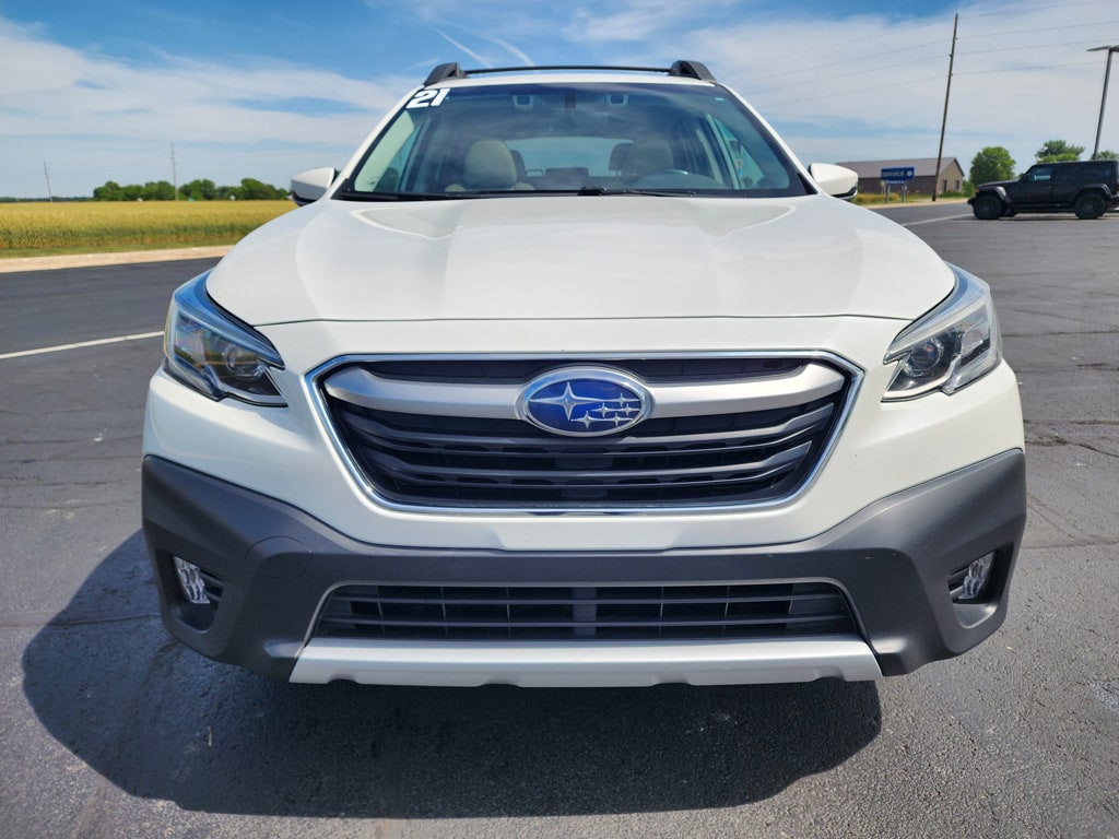 Used 2021 Subaru Outback Limited with VIN 4S4BTANC3M3175044 for sale in Watseka, IL