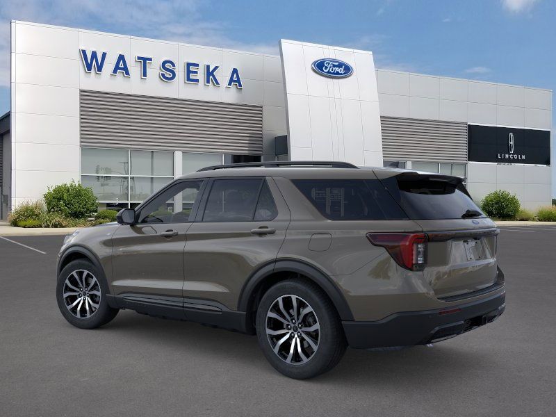 2026 Ford Explorer ST-Line photo 4