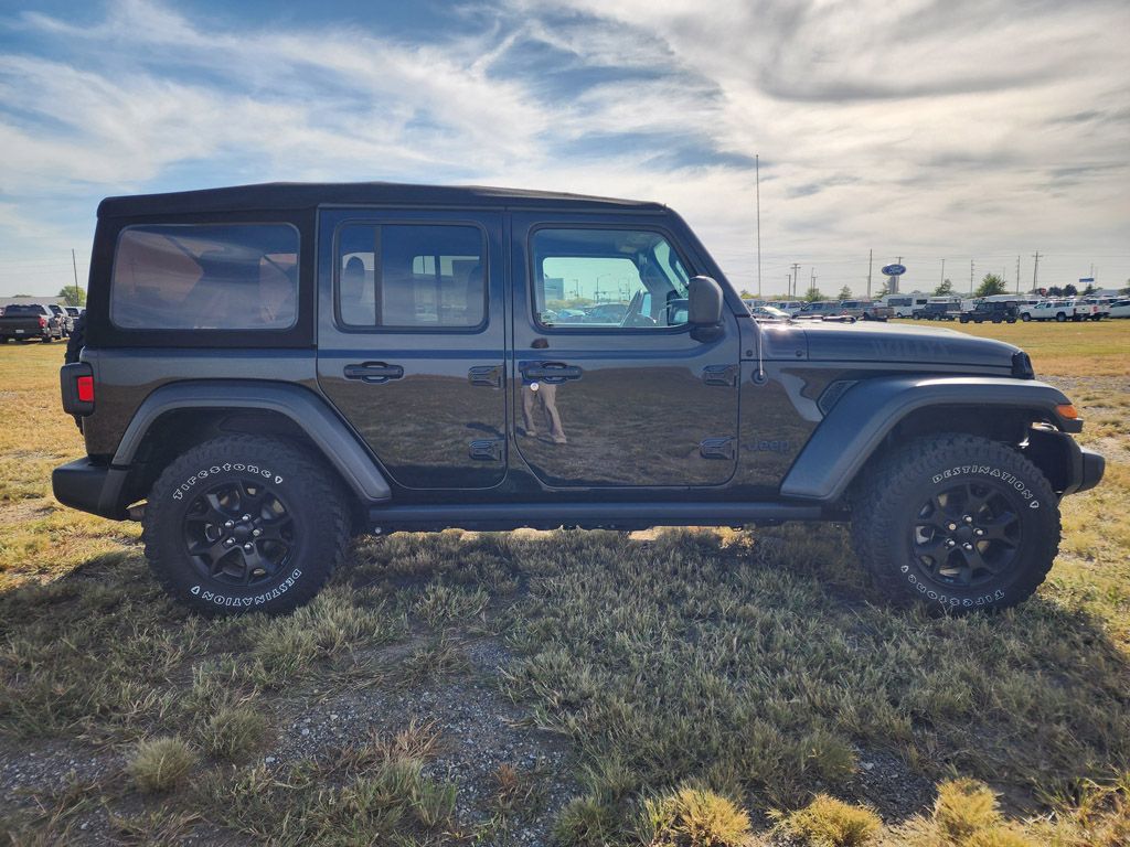 2020 Jeep Wrangler Unlimited Sport photo 3