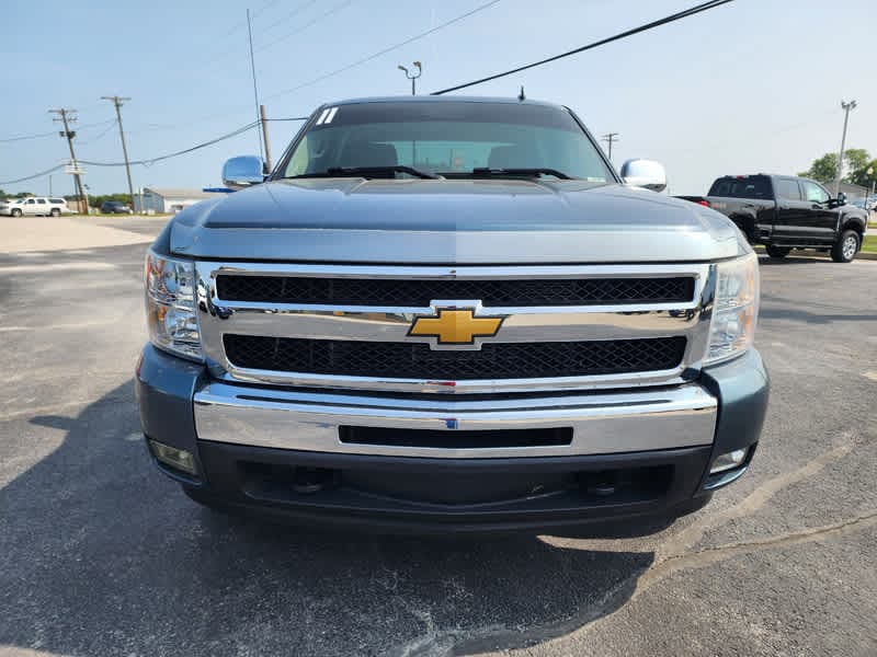 Used 2011 Chevrolet Silverado 1500 LT with VIN 3GCPKSE30BG374548 for sale in Watseka, IL