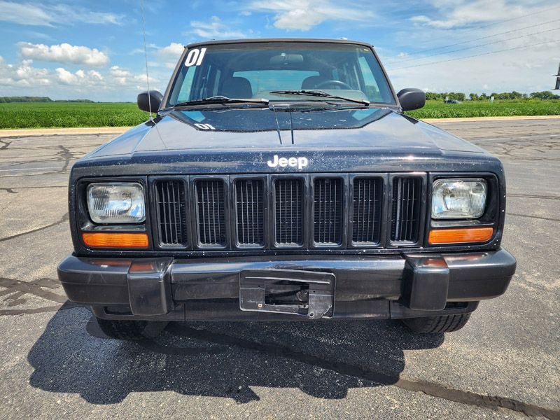 Used 2001 Jeep Cherokee SPORT with VIN 1J4FF48S81L560929 for sale in Watseka, IL