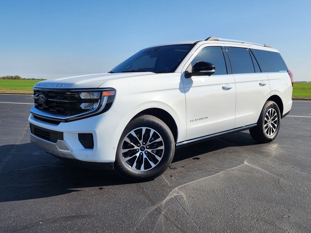 2025 Ford Expedition Platinum's photo
