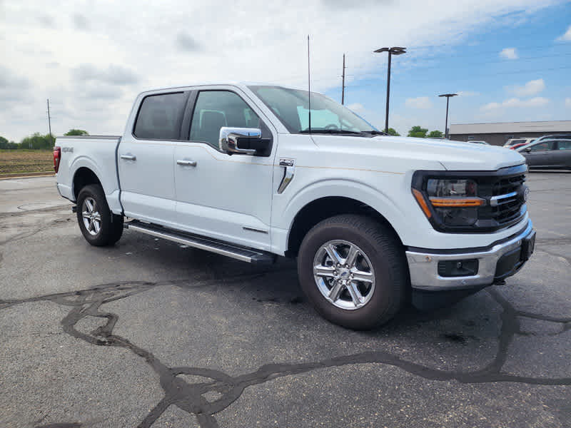 2024 Ford F-150 XLT photo 2