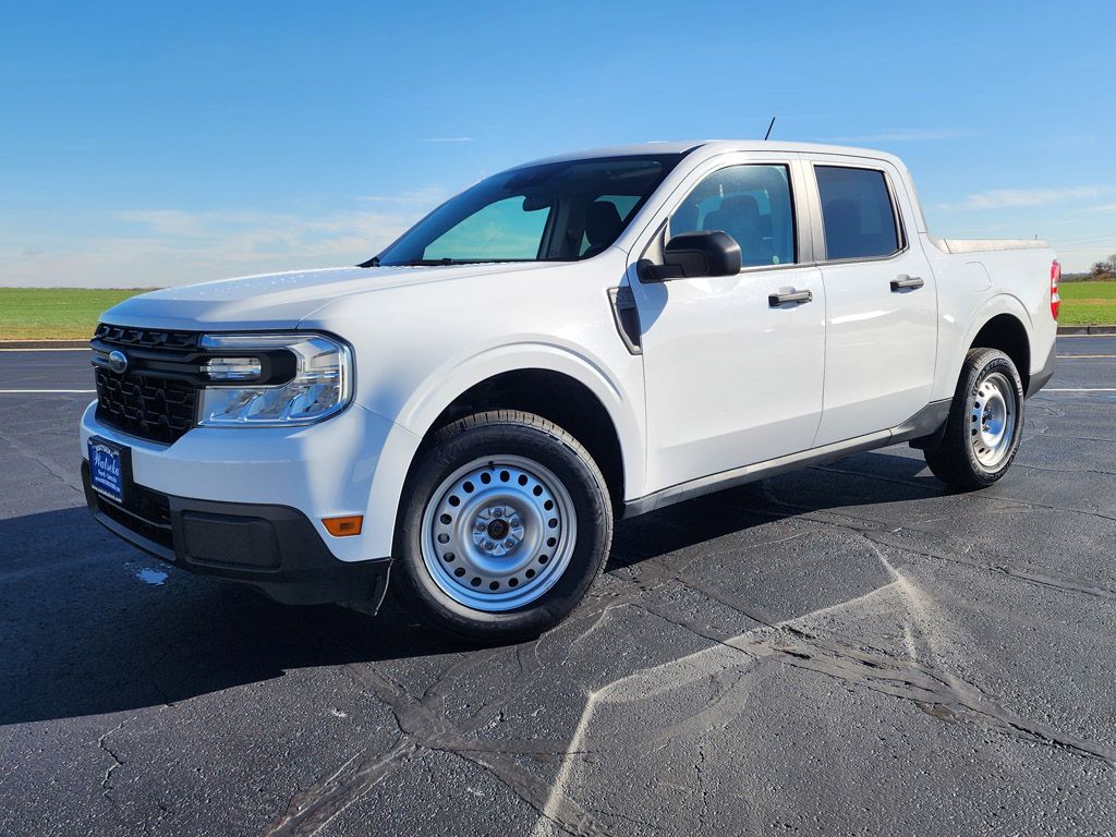 2022 Ford Maverick XL's photo