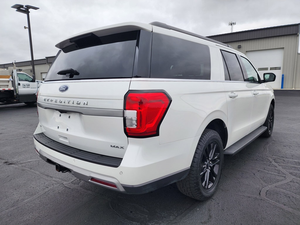Used 2024 Ford Expedition MAX XLT SUV