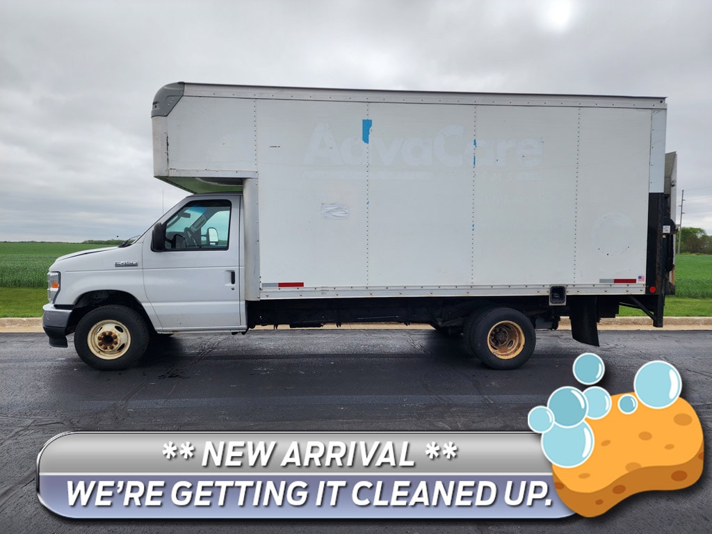 2021 Ford E-Series DRW E-450 Super Duty 176 in WB's photo