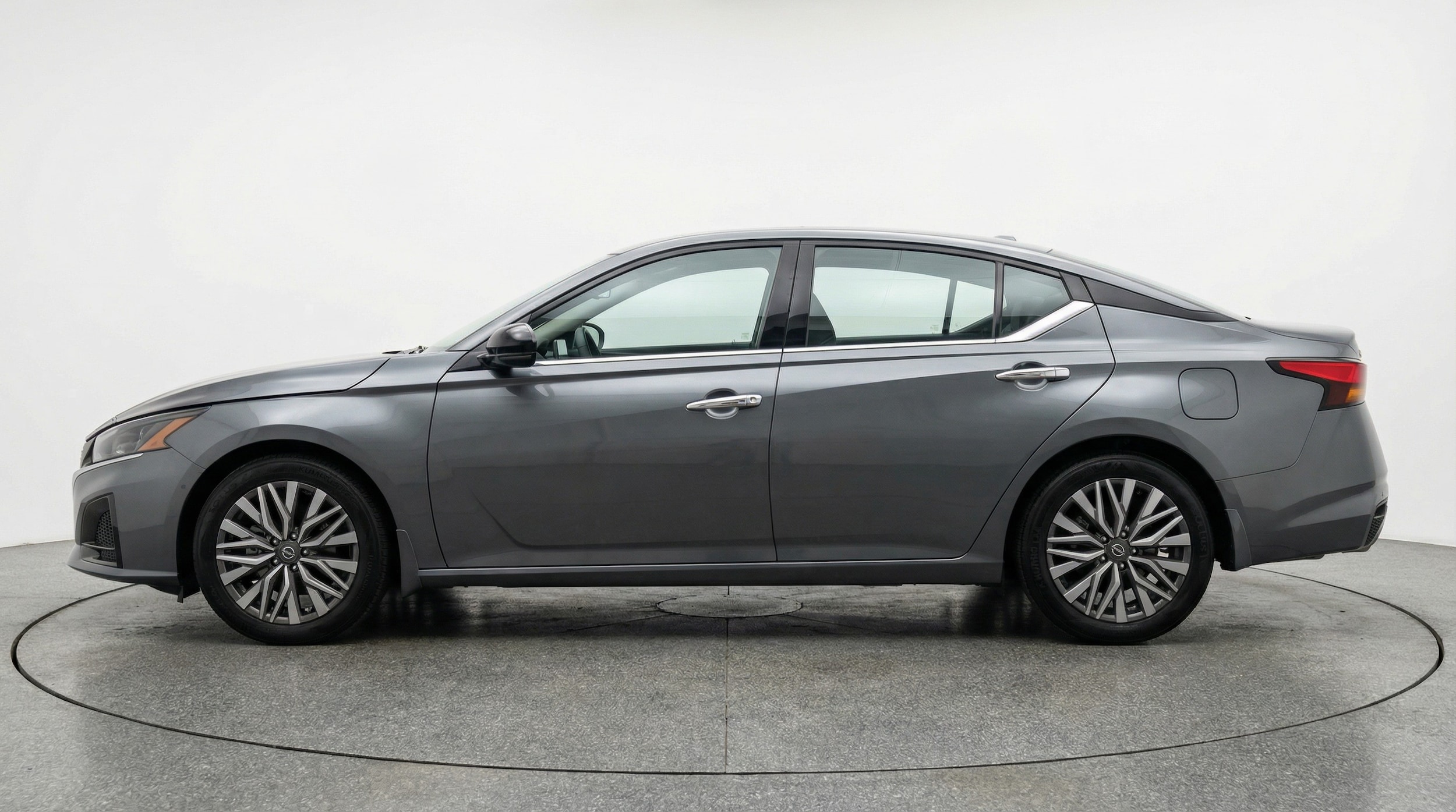 Thumbnail: 2025 Nissan Altima - 4