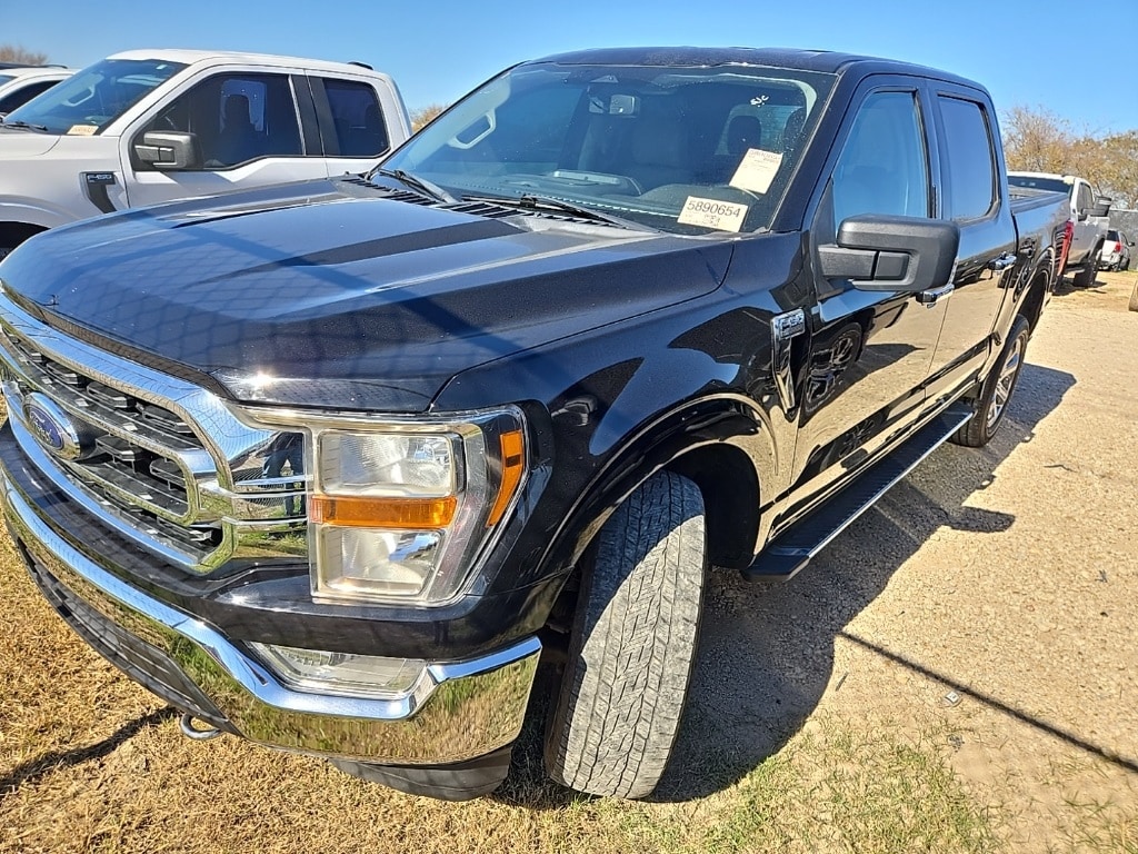 2021 Ford F-150 XLT's photo