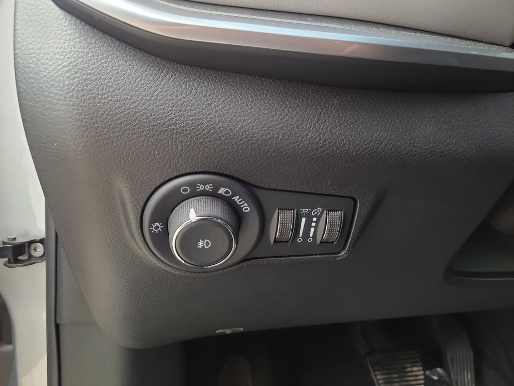 2025 Jeep Compass Limited - Photo 23