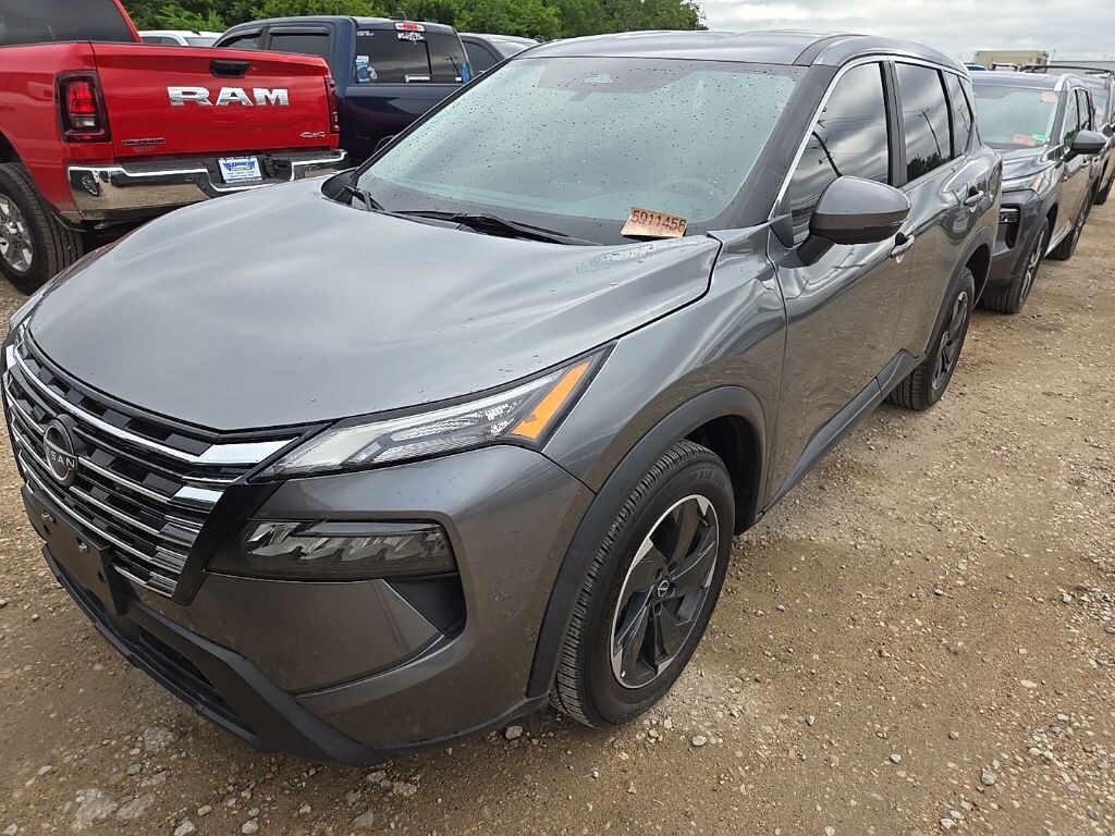 Used 2024 Nissan Rogue SV SUV