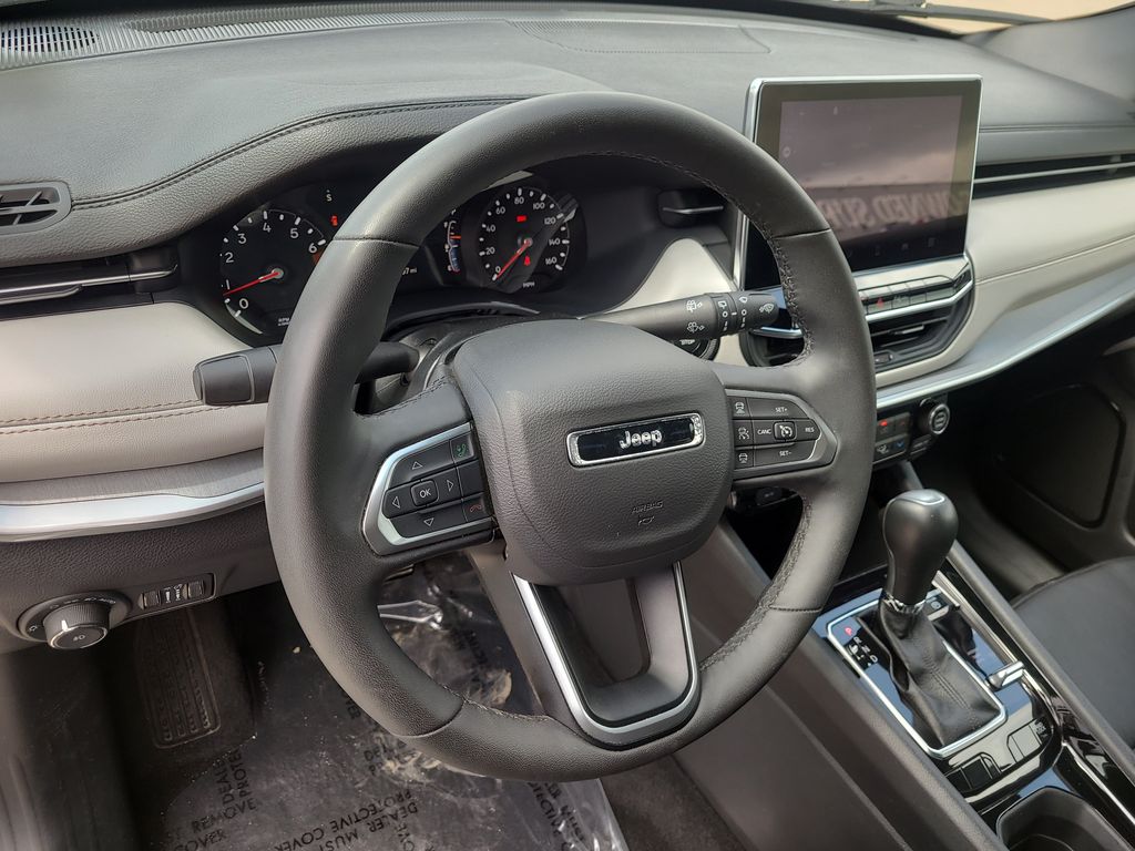 2025 Jeep Compass Limited - Photo 22
