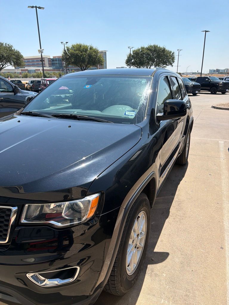 Used 2018 Jeep Grand Cherokee Laredo with VIN 1C4RJEAG1JC171417 for sale in Waxahachie, TX