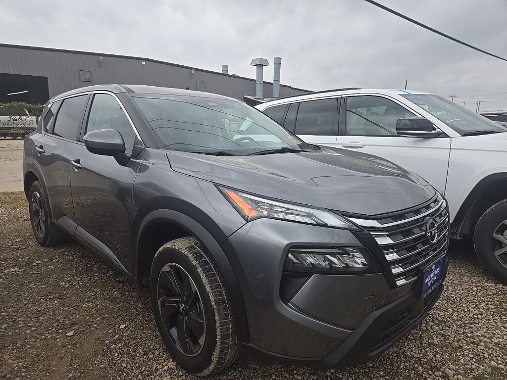 Used 2024 Nissan Rogue SV SUV