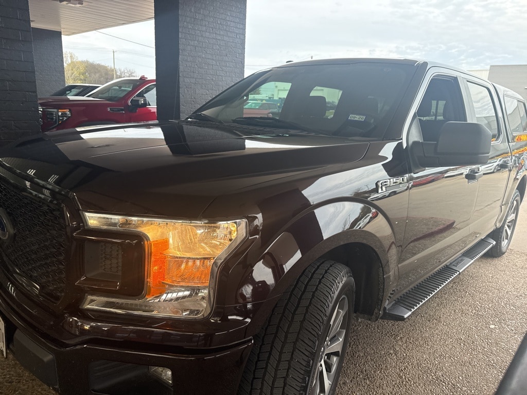 2019 Ford F-150 XL's photo