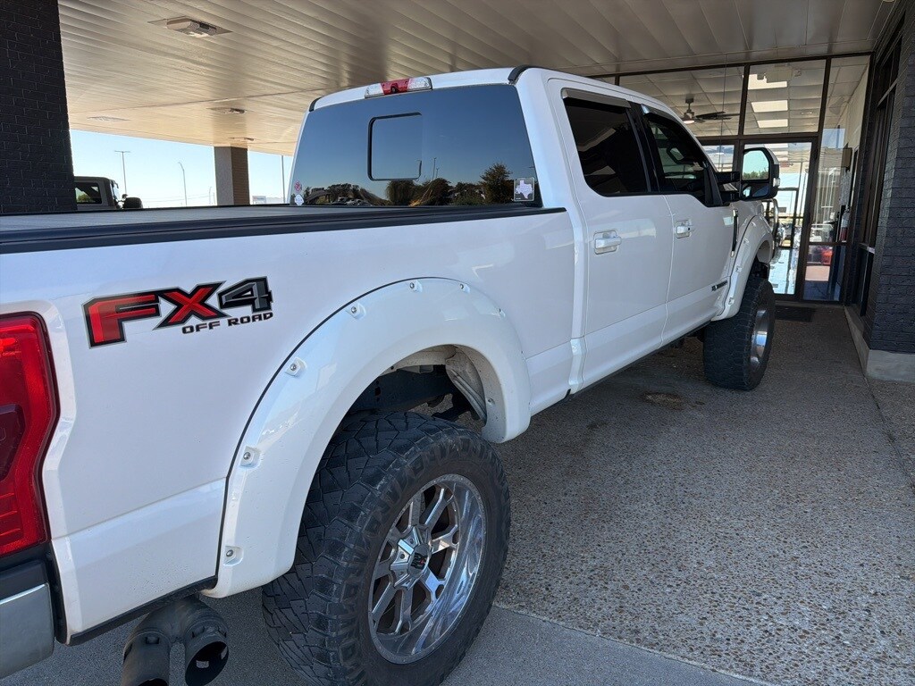 Used 2019 Ford F-250SD Lariat Truck