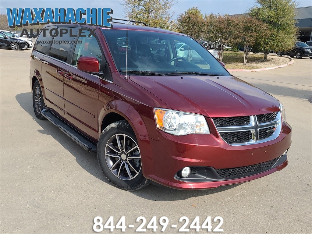 Used 2017 Dodge Grand Caravan SXT Minivan/Van