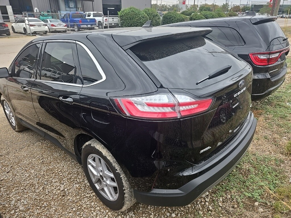 Used 2024 Ford Edge SEL SUV