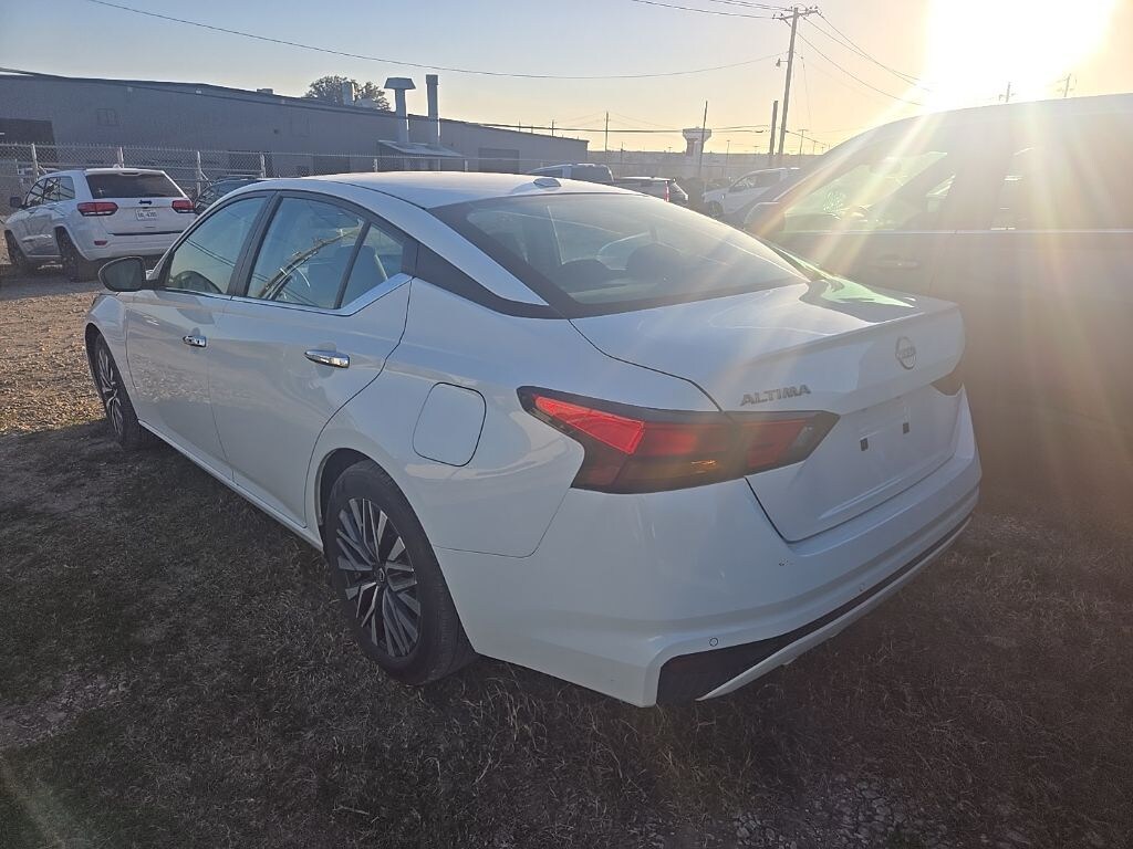 Used 2025 Nissan Altima 2.5 SV Sedan