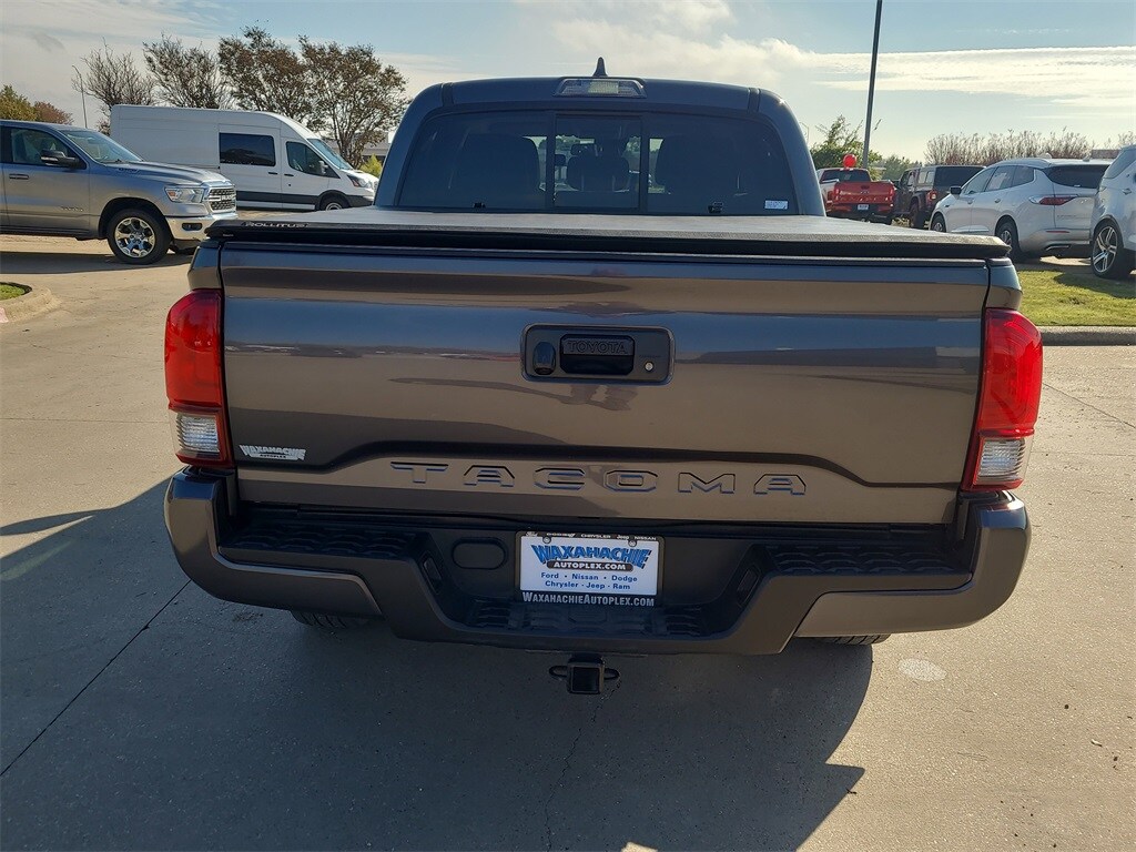 2022 Toyota Tacoma SR photo 4