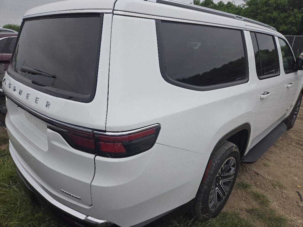 Used 2024 Jeep Wagoneer L Series II SUV