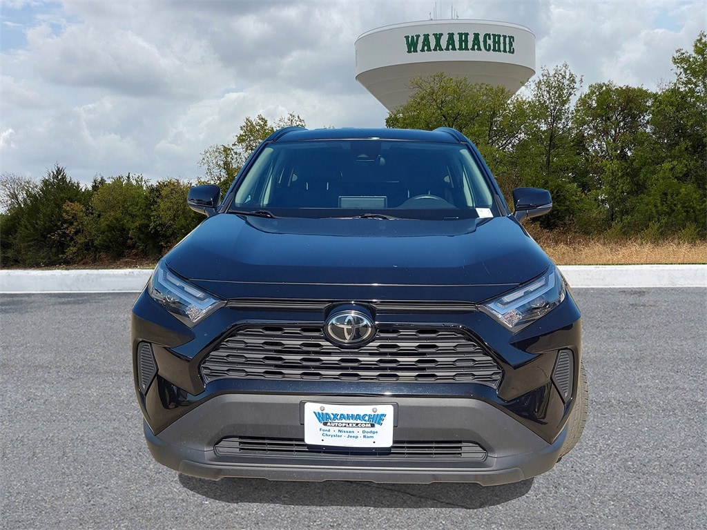 Used 2023 Toyota RAV4 XLE with VIN 2T3P1RFVXPW385088 for sale in Waxahachie, TX
