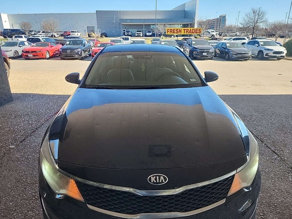 2016 Kia Optima LX's photo